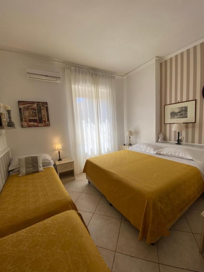 Hotel Europeo Napoli Exterior foto