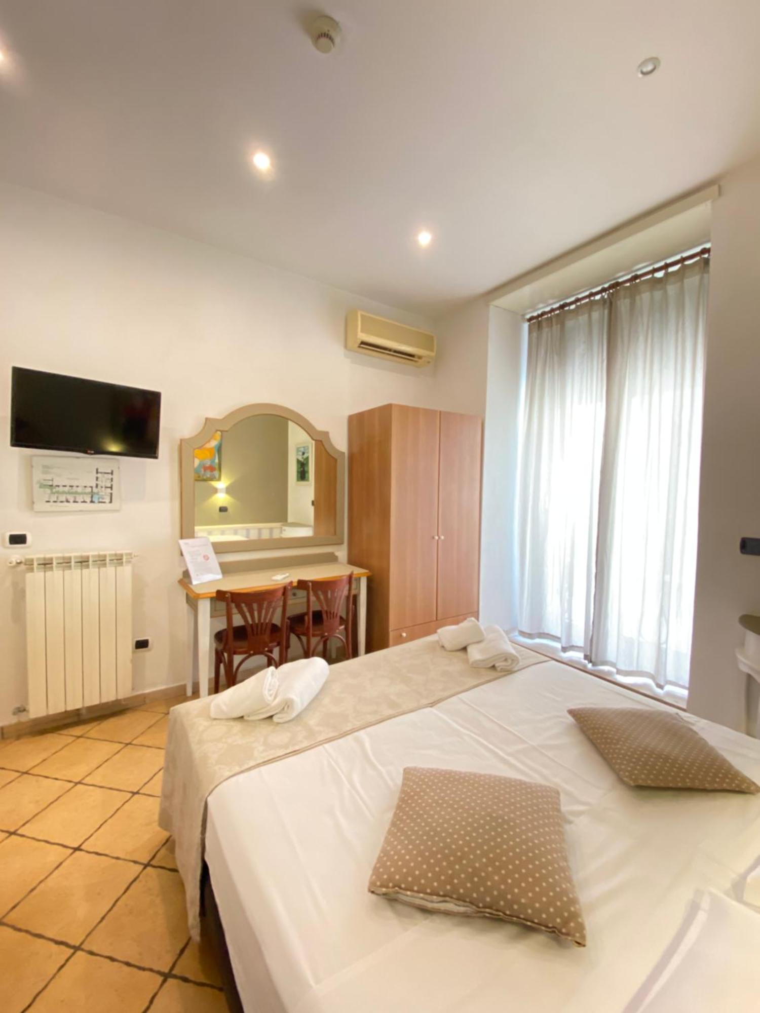 Hotel Europeo Napoli Zimmer foto